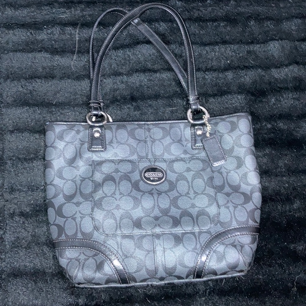 NWOT Black and Grey Coach tote